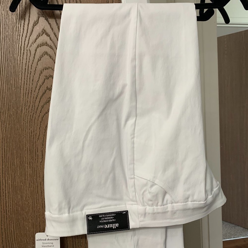 Alfred Dunner White Pull on Pants 6 petite